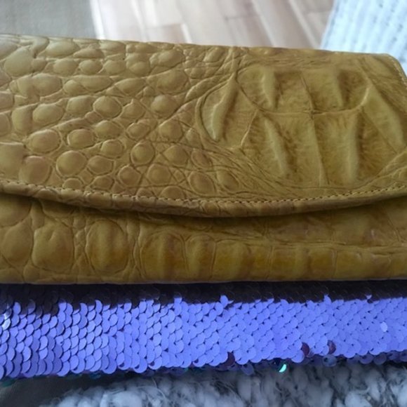ladies wallet - Picture 4 of 5